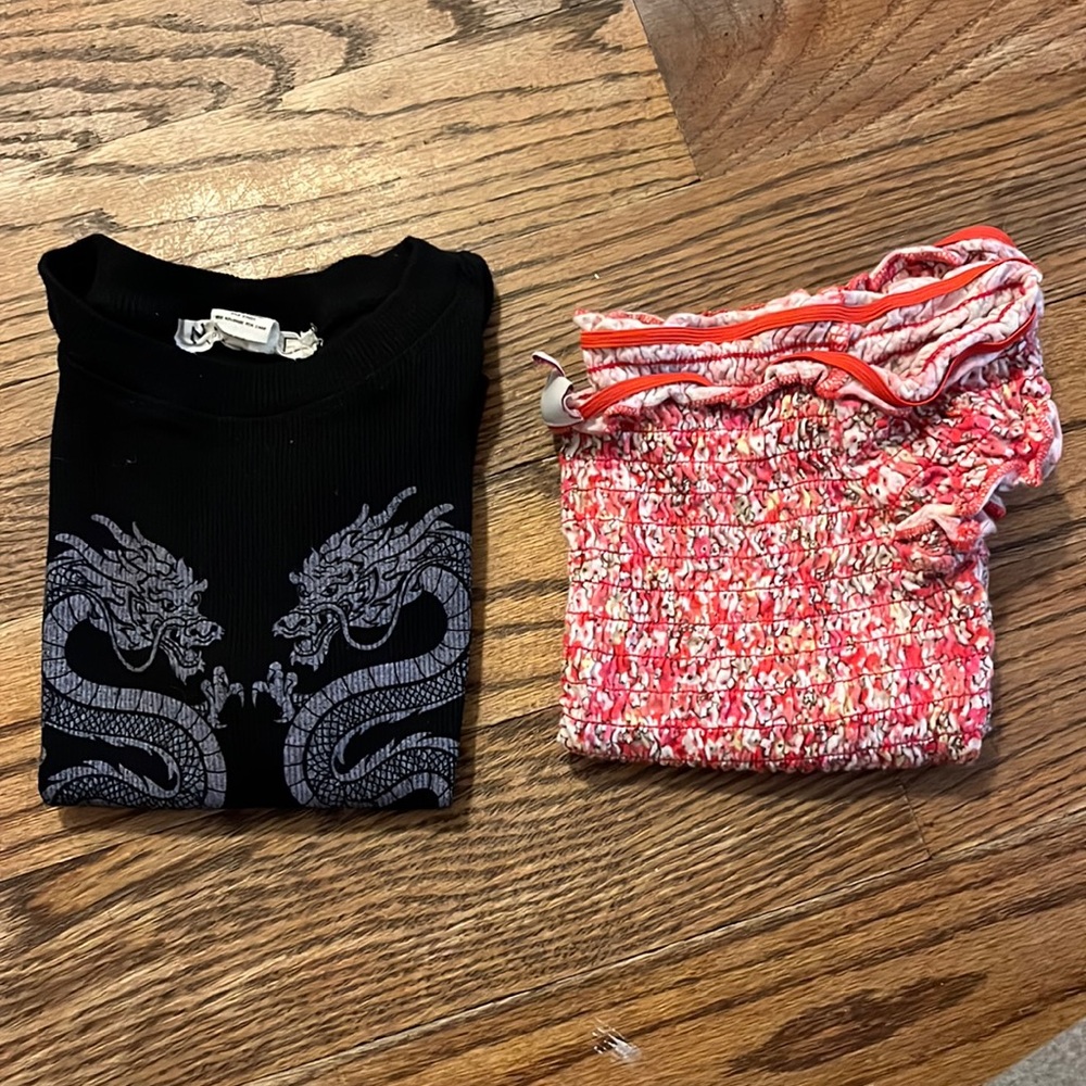 Black and pink crop tops, (2 count)